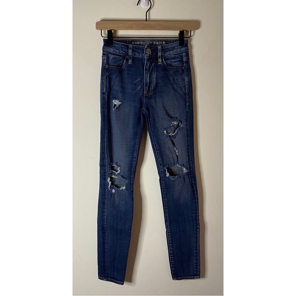 American Eagle Distressed Hi-Rise Jegging Size 00